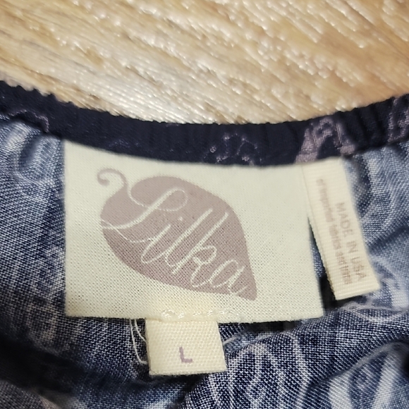 Anthropologie Lilka Navy and Red Patterned Romper - Picture 2 of 9